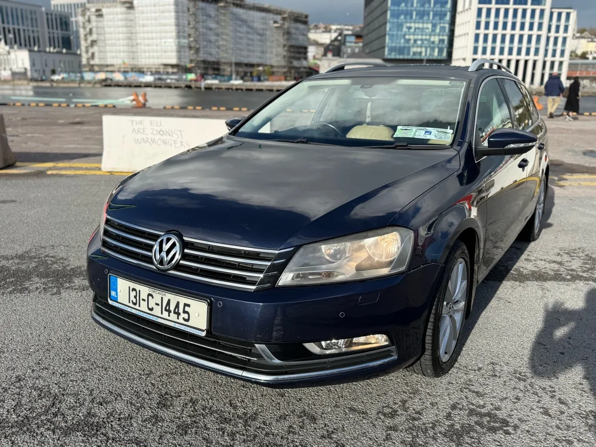 Volkswagen Passat 2013 2.0tdi estate low mileage - Image 2