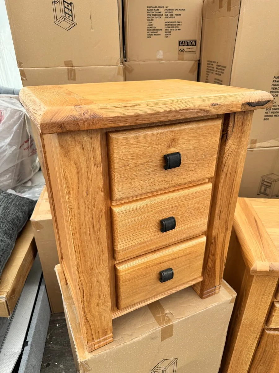 Solid Oak Bedside Lockers x 2 - Image 1