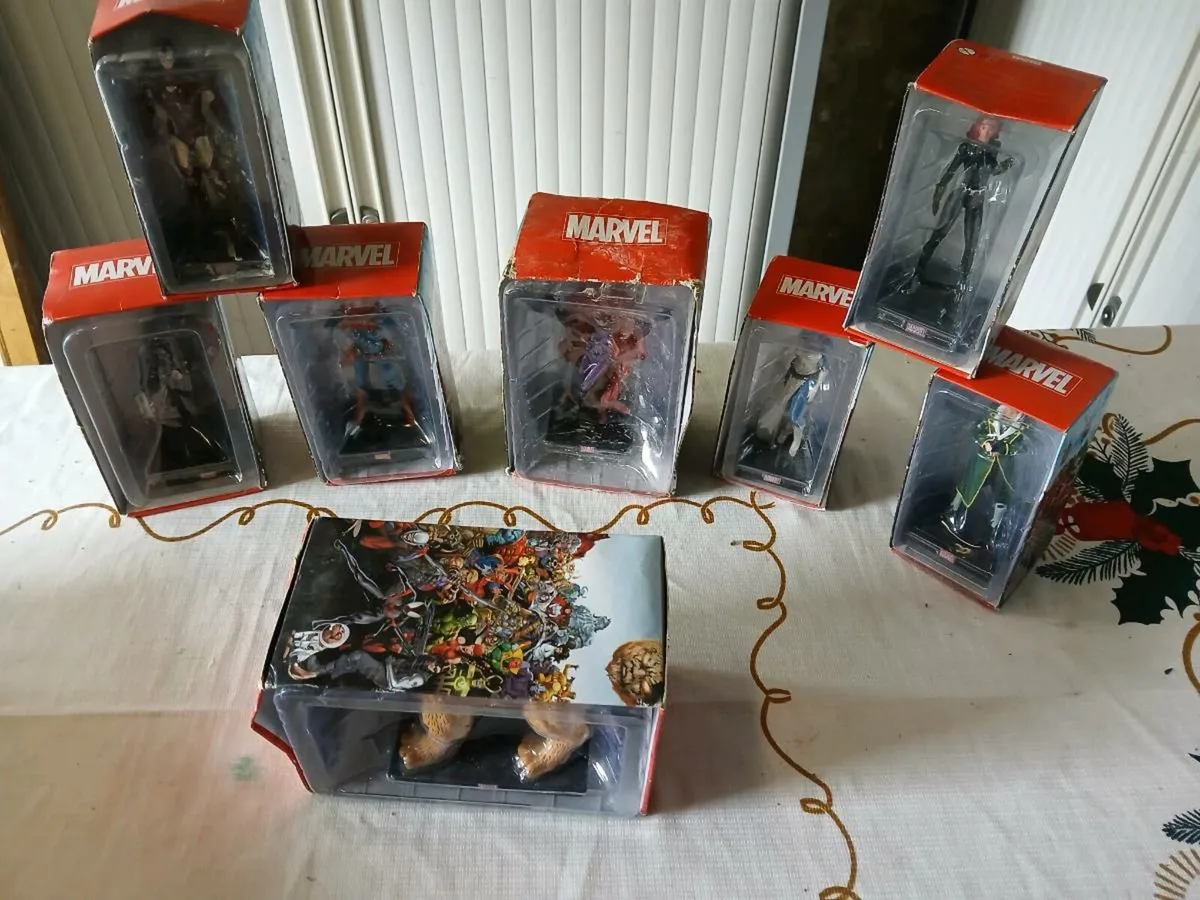 Marvel  figurines - Image 1
