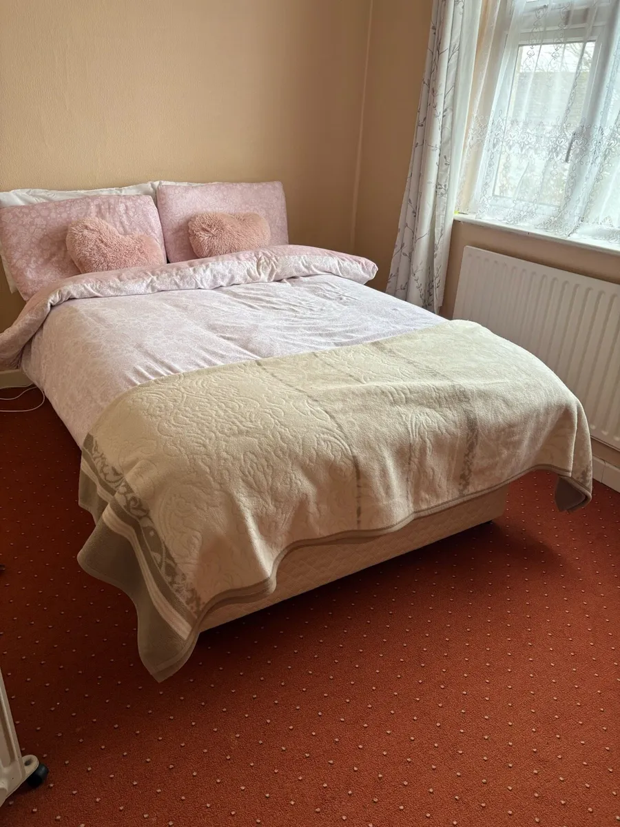 Beds - Image 4
