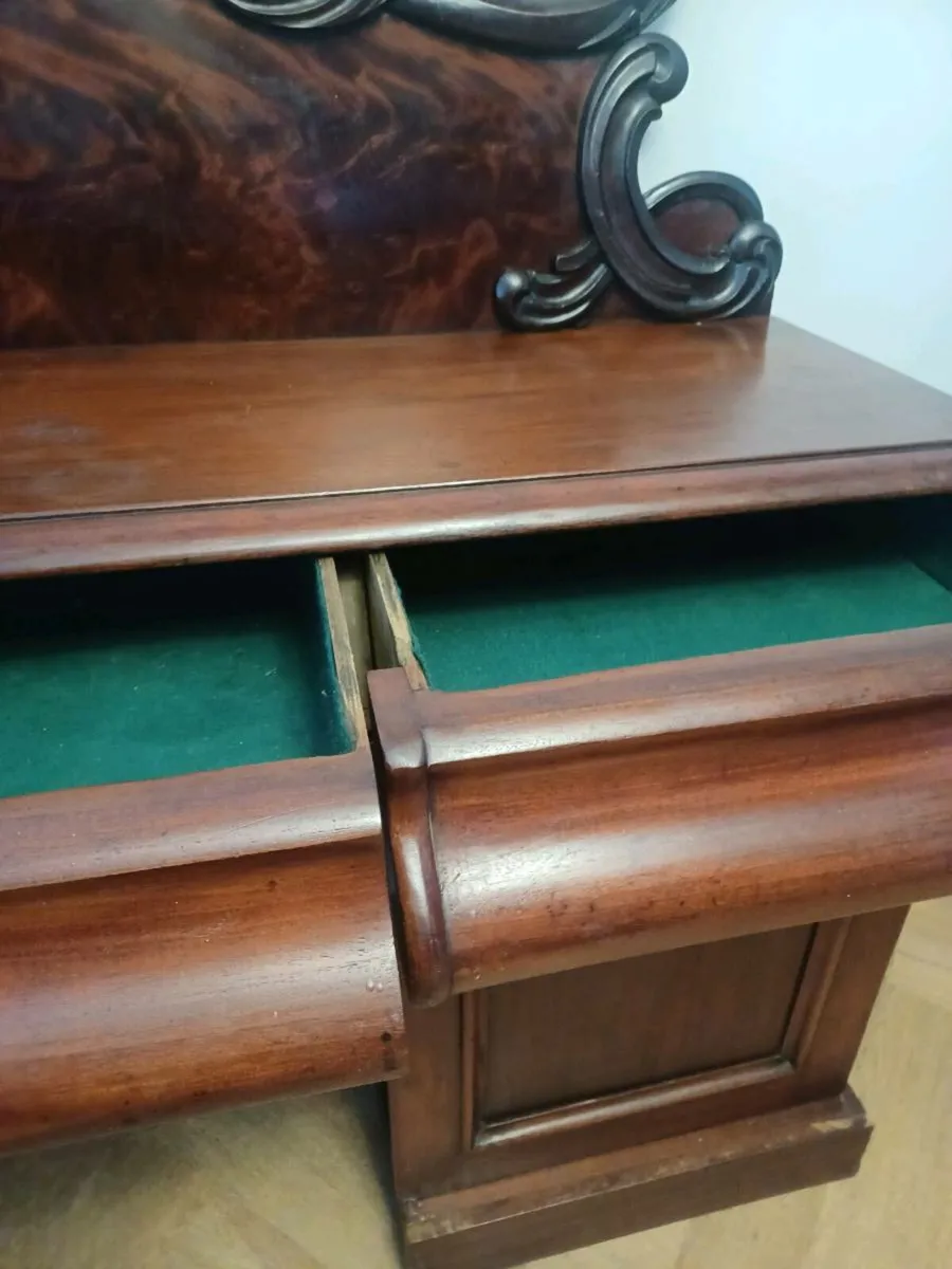 Side board - Image 3