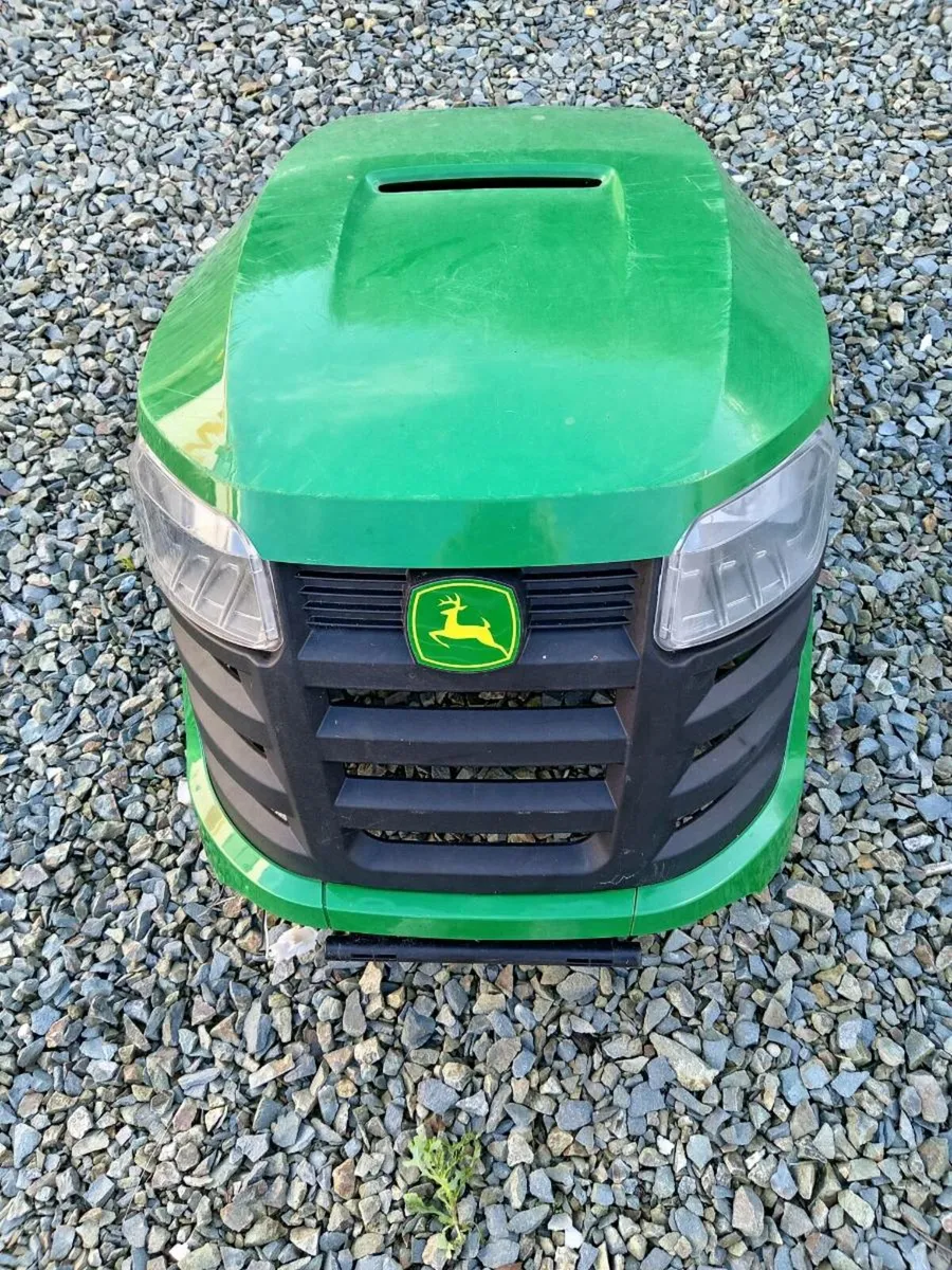 John Deere Mower Bonnet - Image 1
