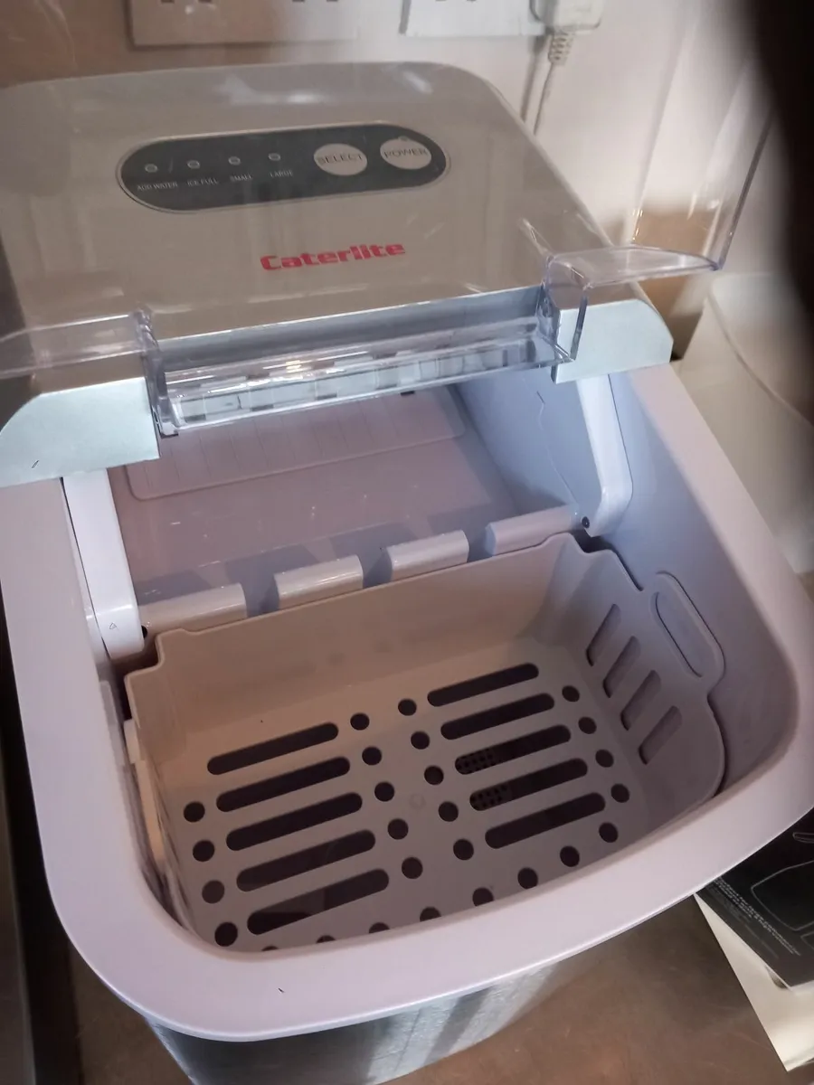 GAGGIA Coffee Machine & Grinder - Image 3