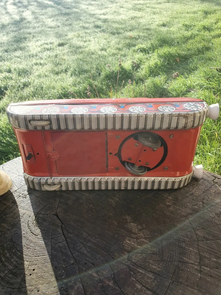 Vintage Tinplate space tank - Image 2