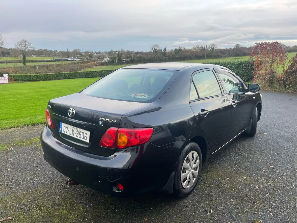 Toyota Corolla - Image 2