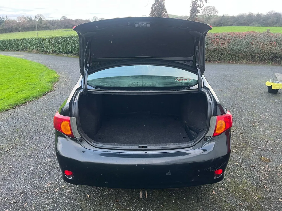 Toyota Corolla - Image 4