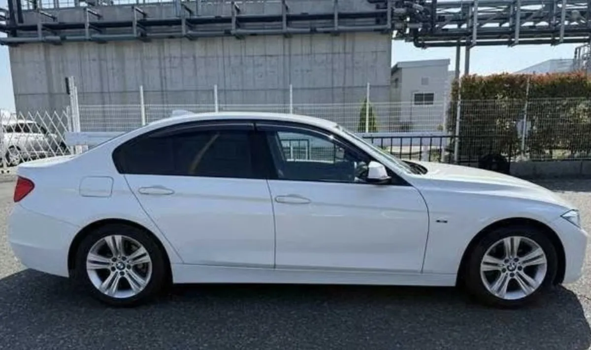 2015 BMW 3 series low mileage. Coming soon! - Image 4