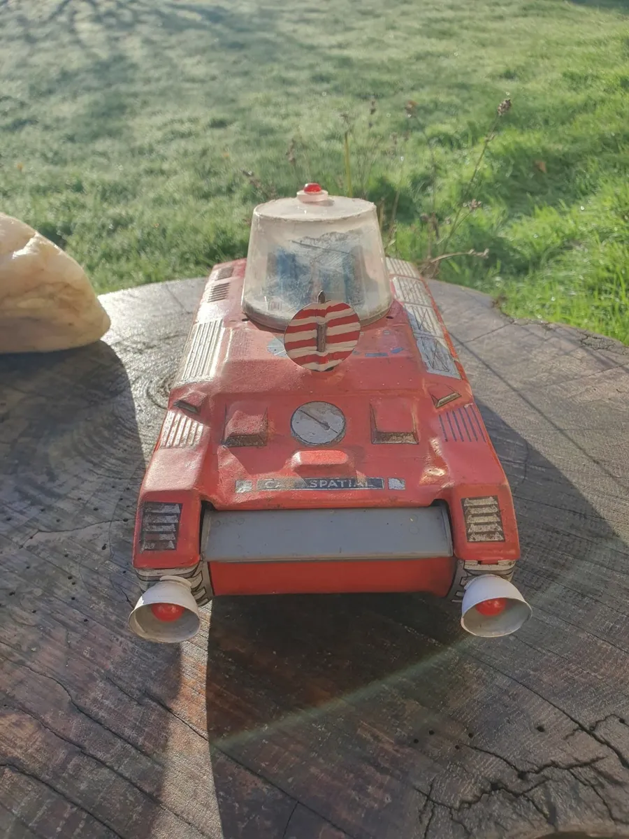 Vintage Tinplate space tank - Image 4