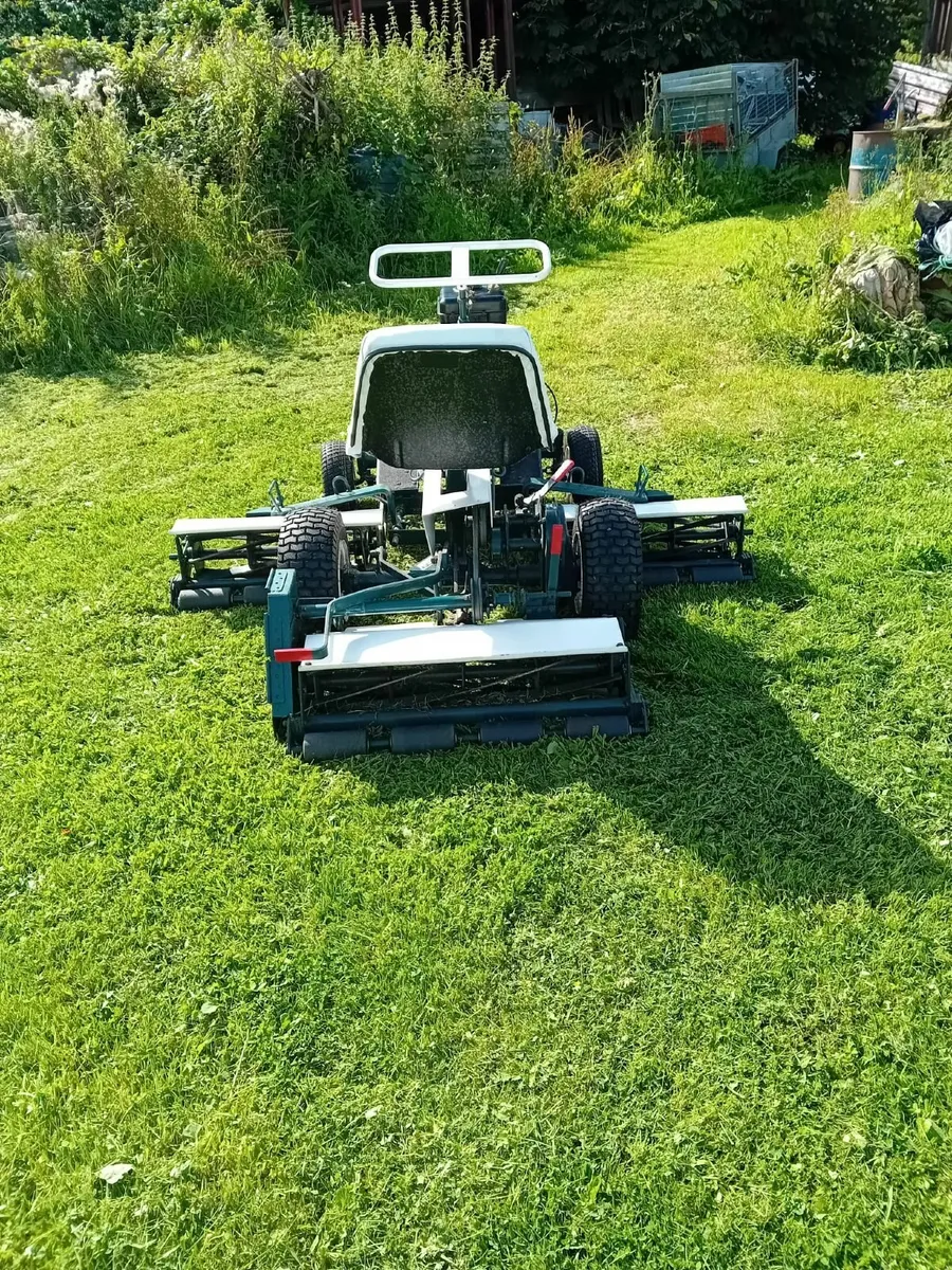 Allen national 68" triple mower - Image 4