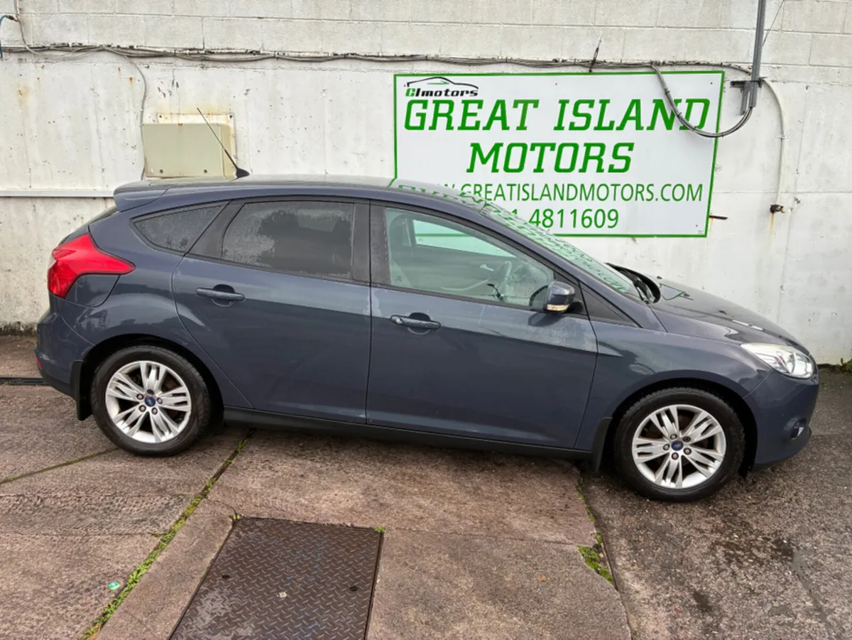 Ford Focus EDGE 1.6 TDCI 95PS 5SPEED 5DR - Image 4