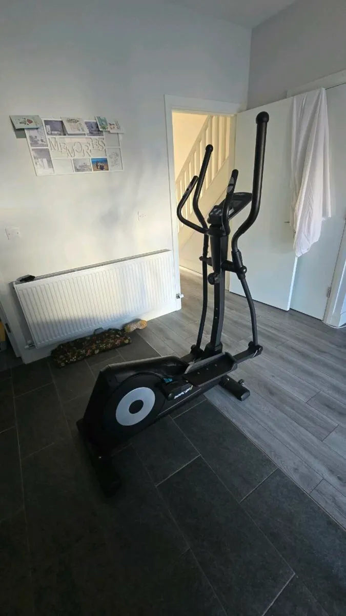 Crosstrainer - Image 1