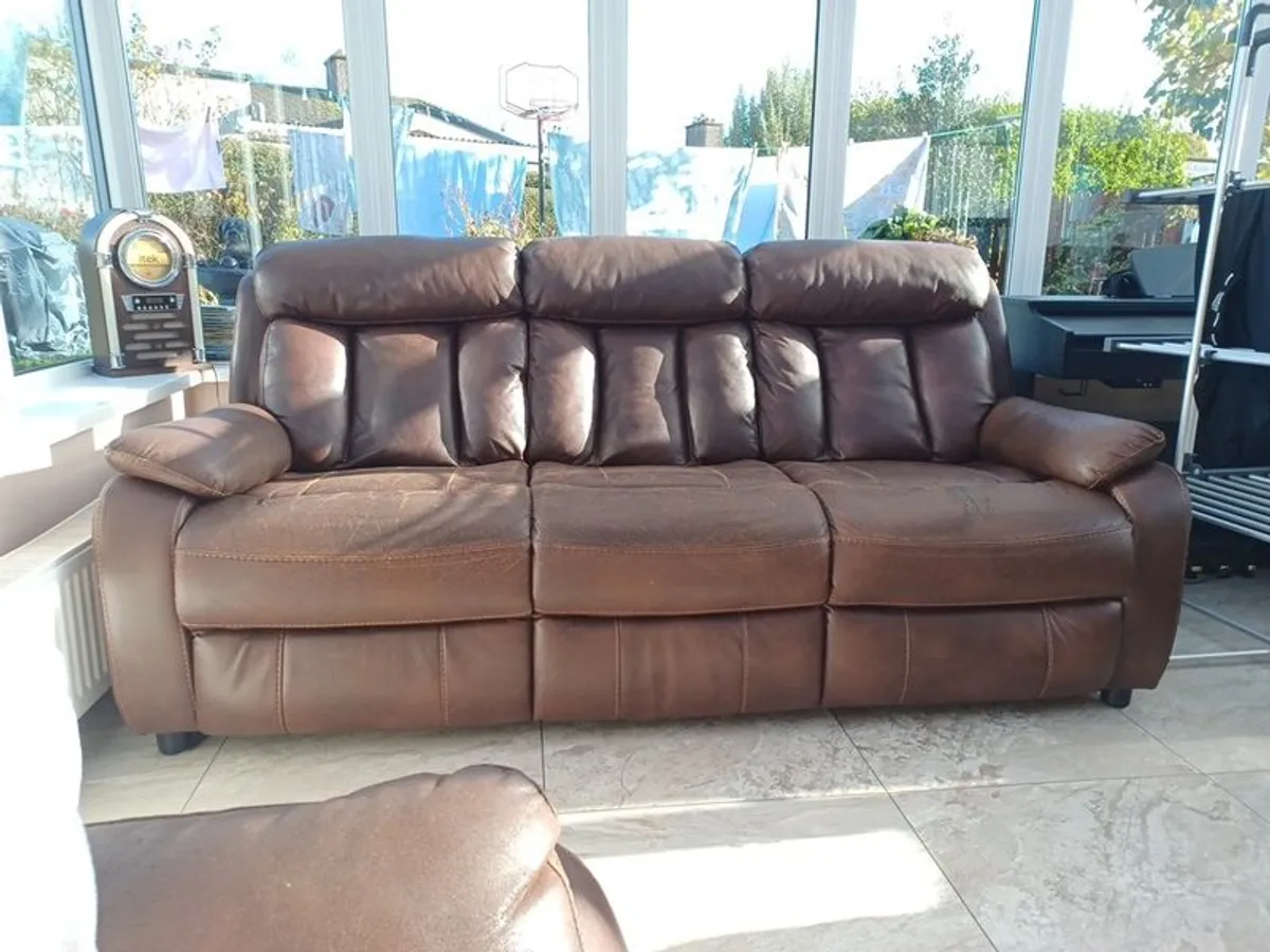 sofa - Image 1