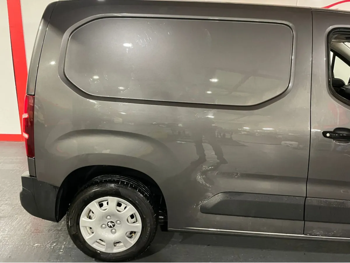Peugeot Partner 1.5 BLUE HDI 75 PANELL PANELLED 6. - Image 3