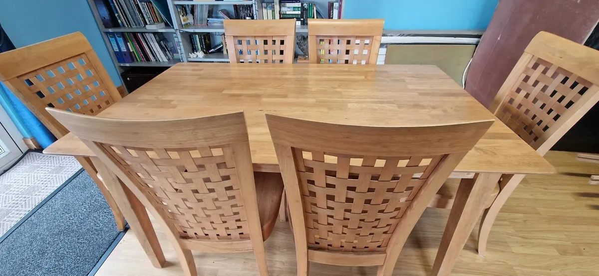Dining Table & Chairs x 6 - Image 2