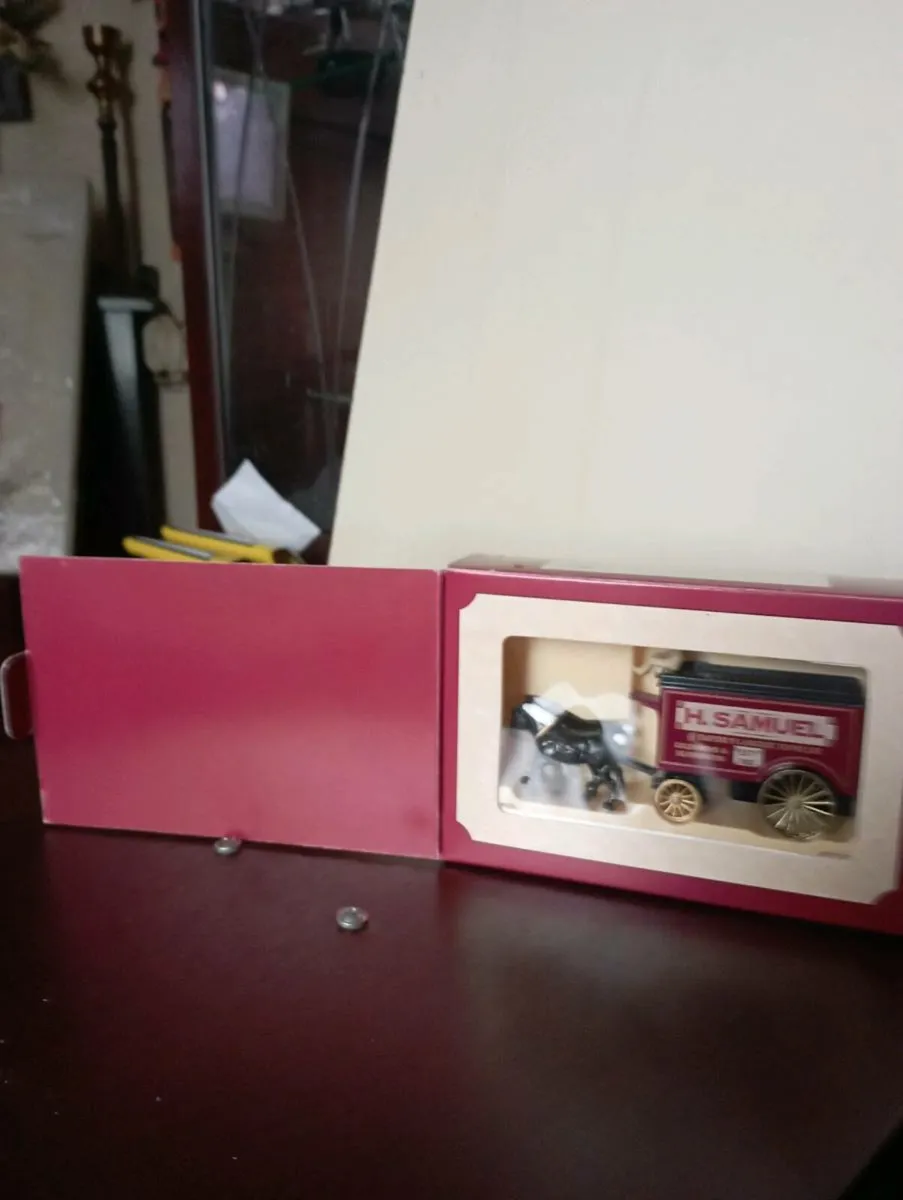 VINTAGE H.SAMUEL DIE- CAST MODLES BY  DAYS GONE BY - Image 4