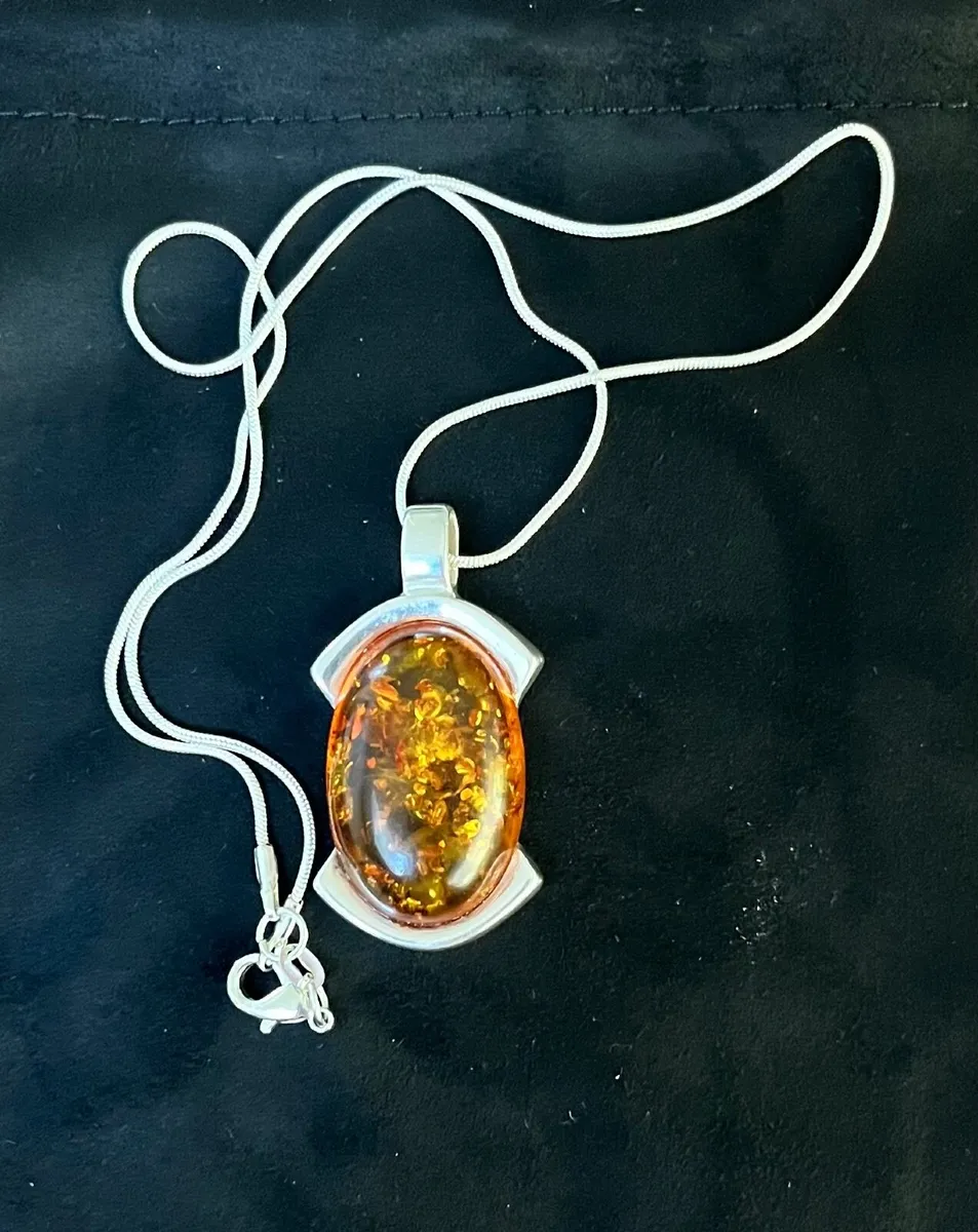 Amber and sterling silver necklace - Image 1