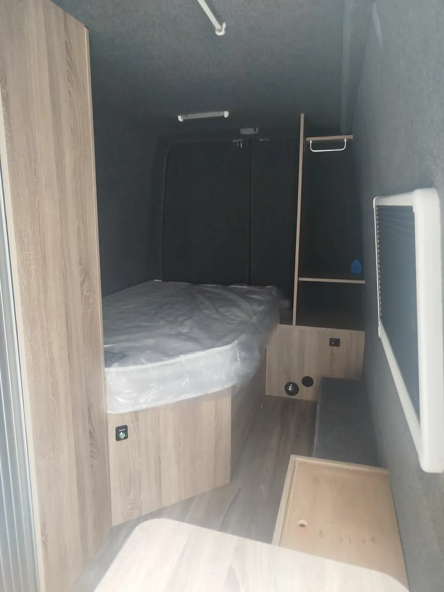 12 mercedes sprinter camper - Image 3