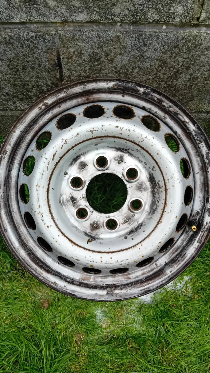 Steel wheels - Image 2