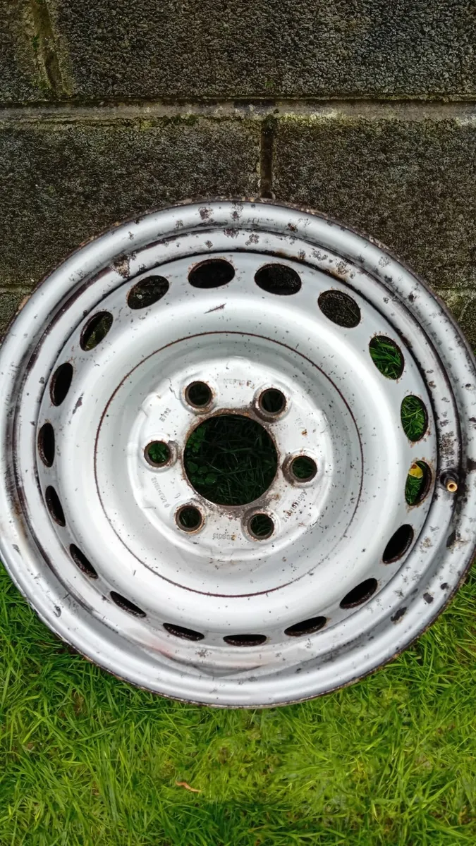 Steel wheels - Image 3