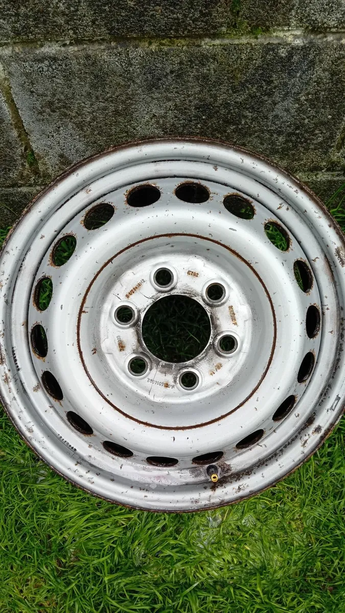 Steel wheels - Image 1