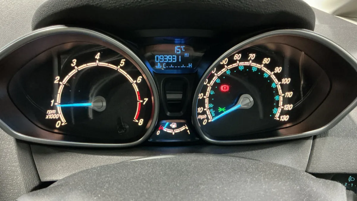 2013 Ford Fiesta TITANIUM 1.0 Petrol - Image 2