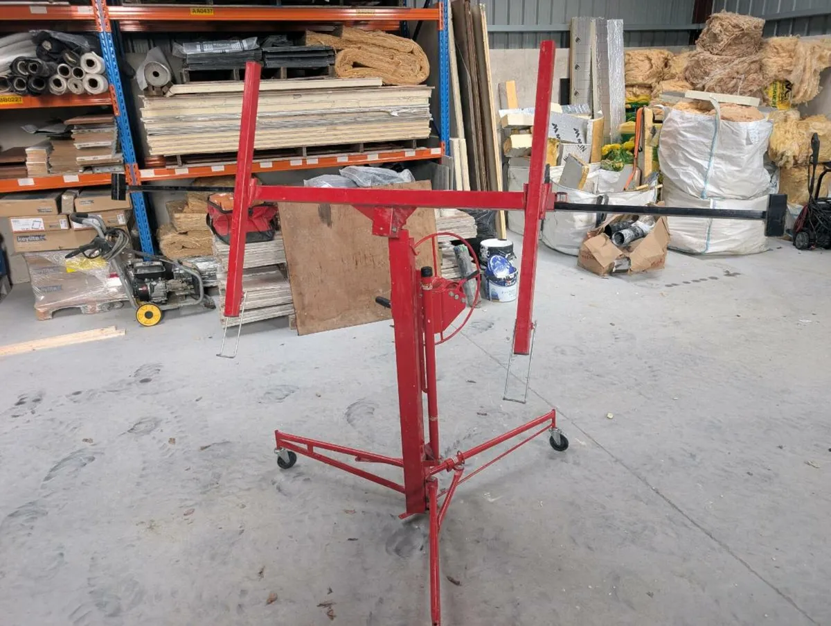 Plasterboard lifter