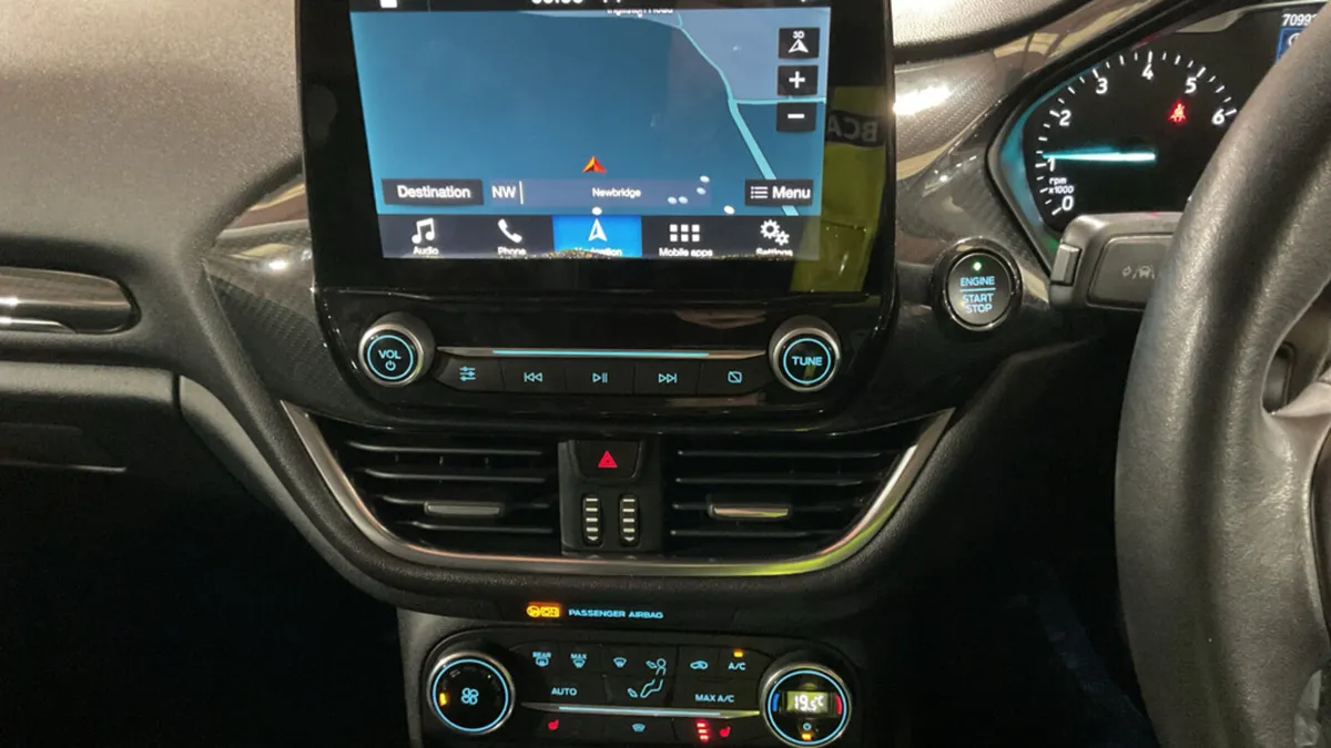 2019 Ford Fiesta ACTIVE X 1.0 Petrol - Image 2