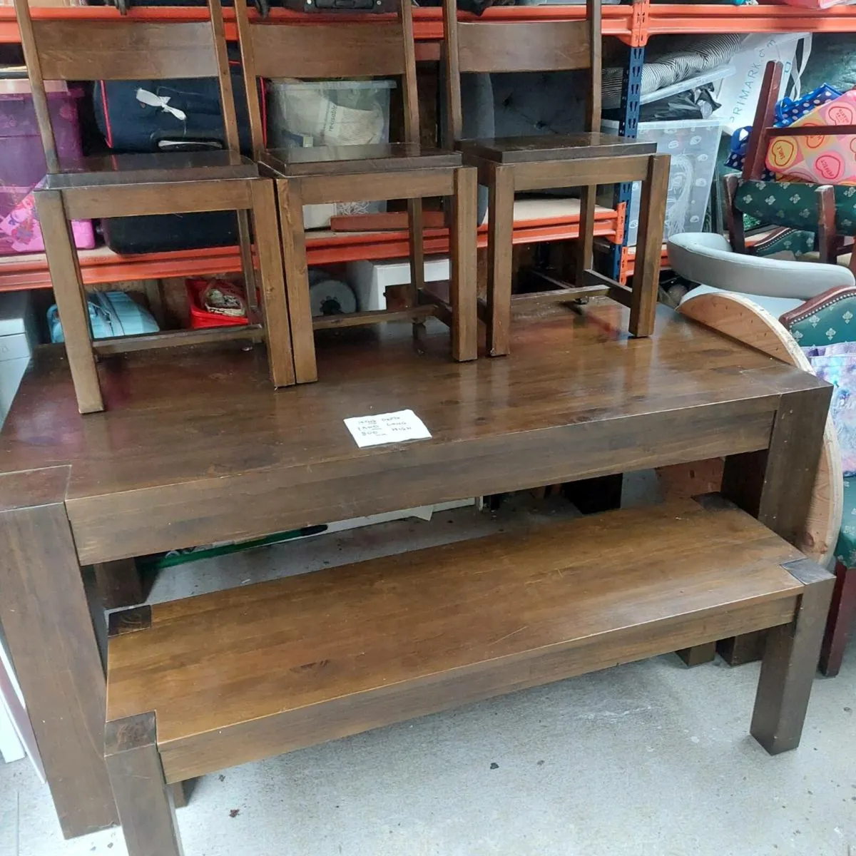 Table and chairs - Image 4