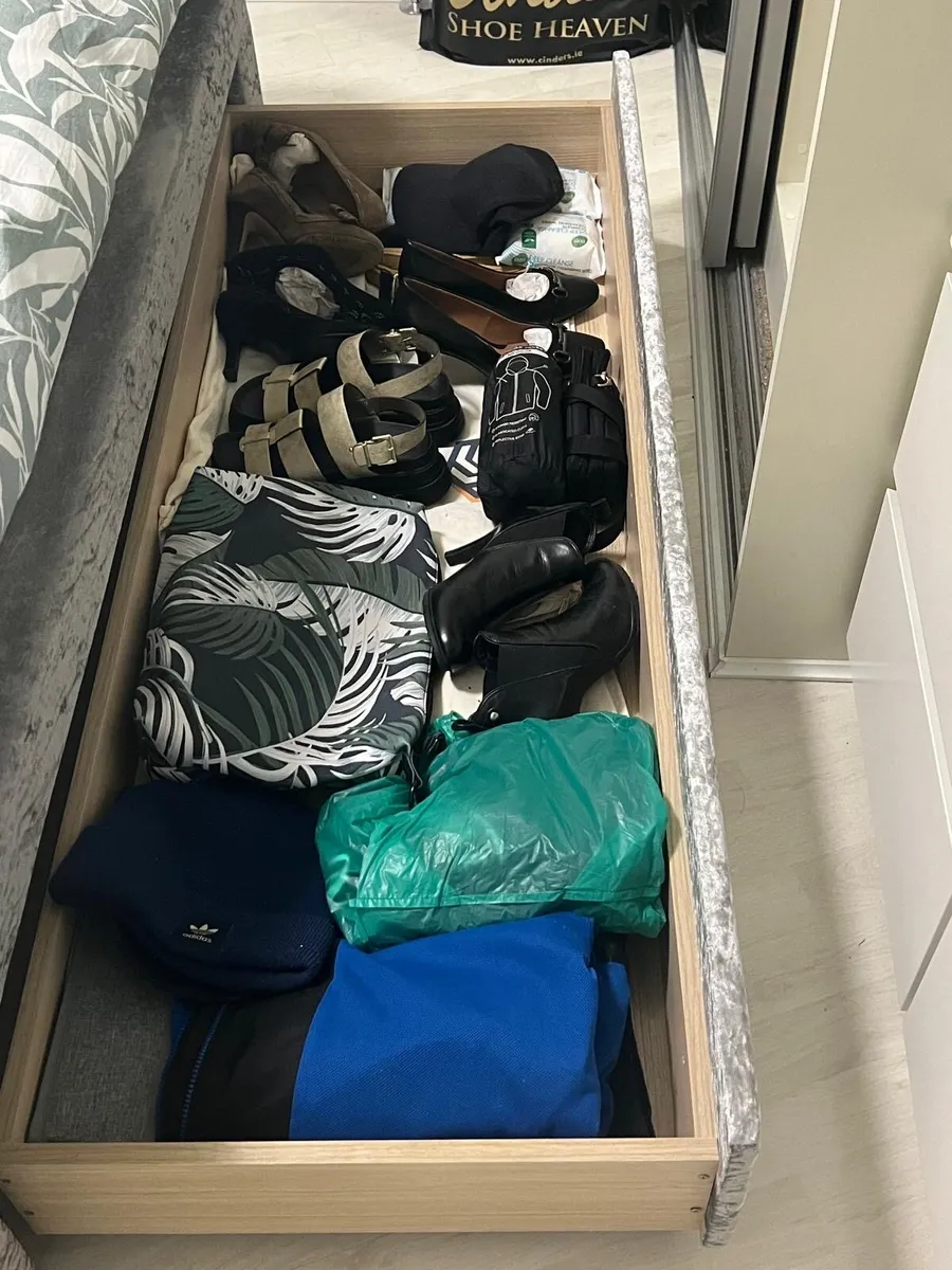 Bed and Mattress - Image 3