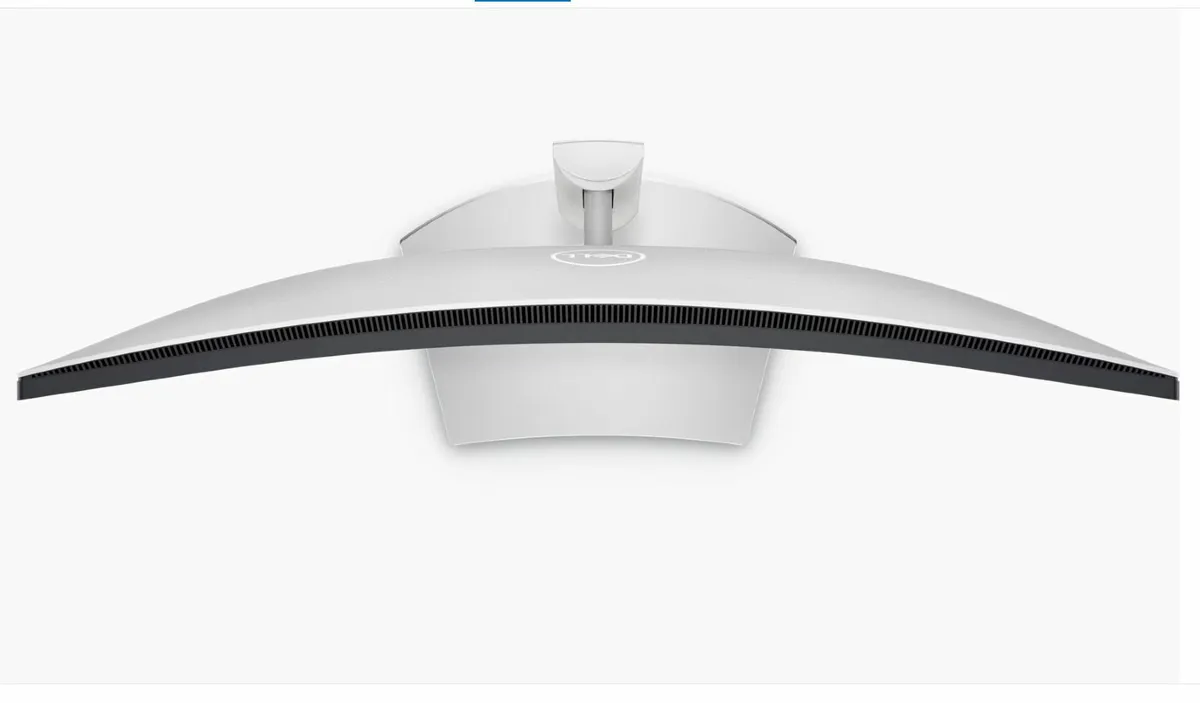 Dell 32" Curved 4K UHD Monitor - Image 4