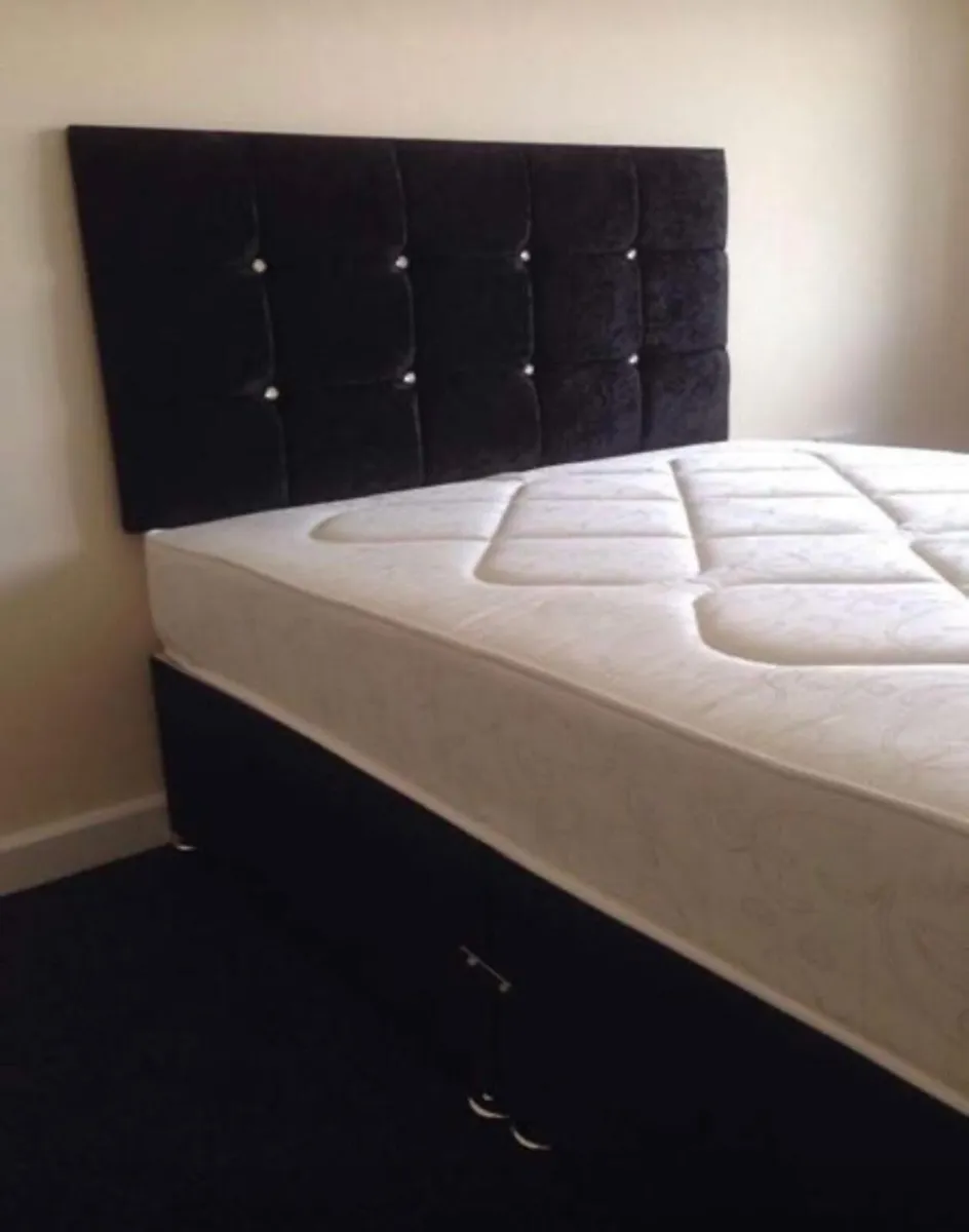 Divan beds and mattress - Image 3