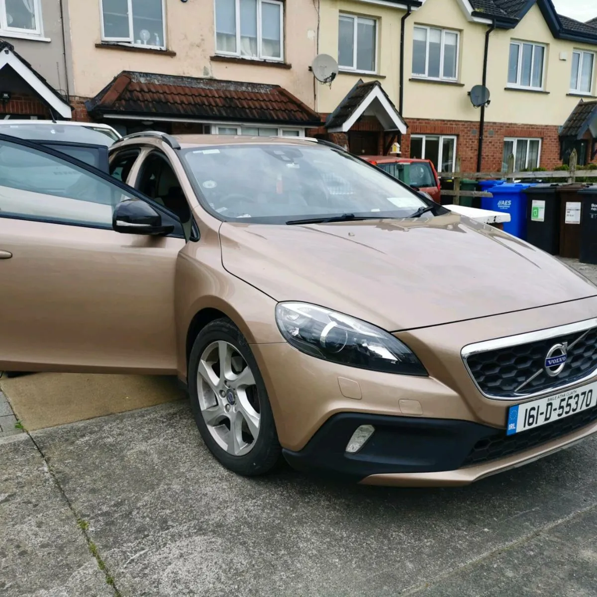Volvo V40 cross country for sale - Image 4