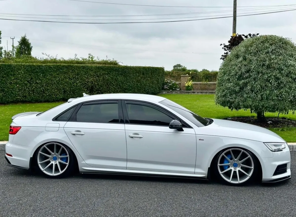 Audi A4 2016 - Image 2