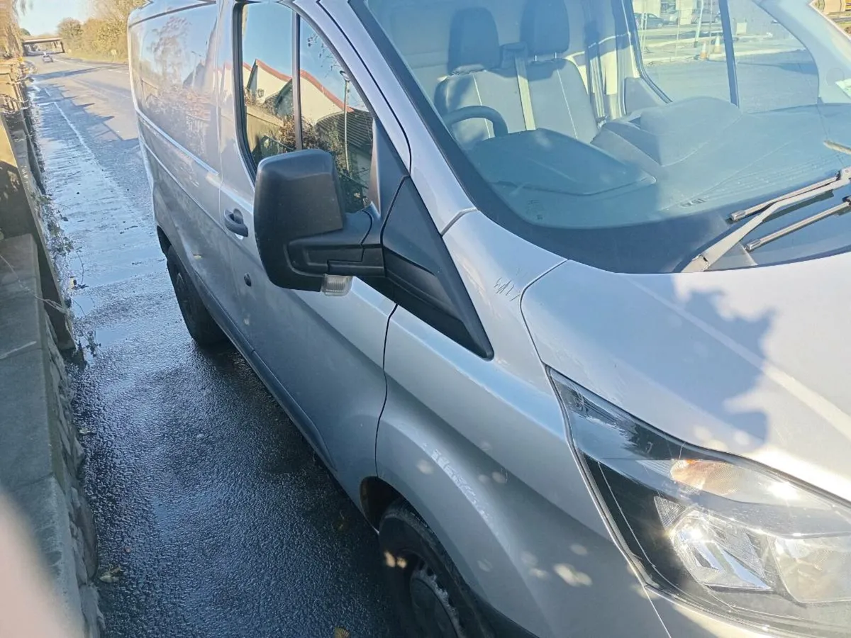 2017 ford transit custom lwb - Image 2