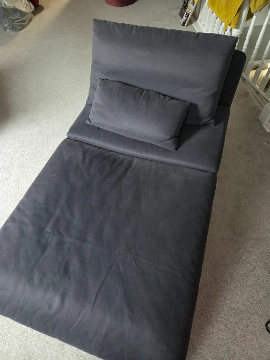 Seat Lounger - Image 1