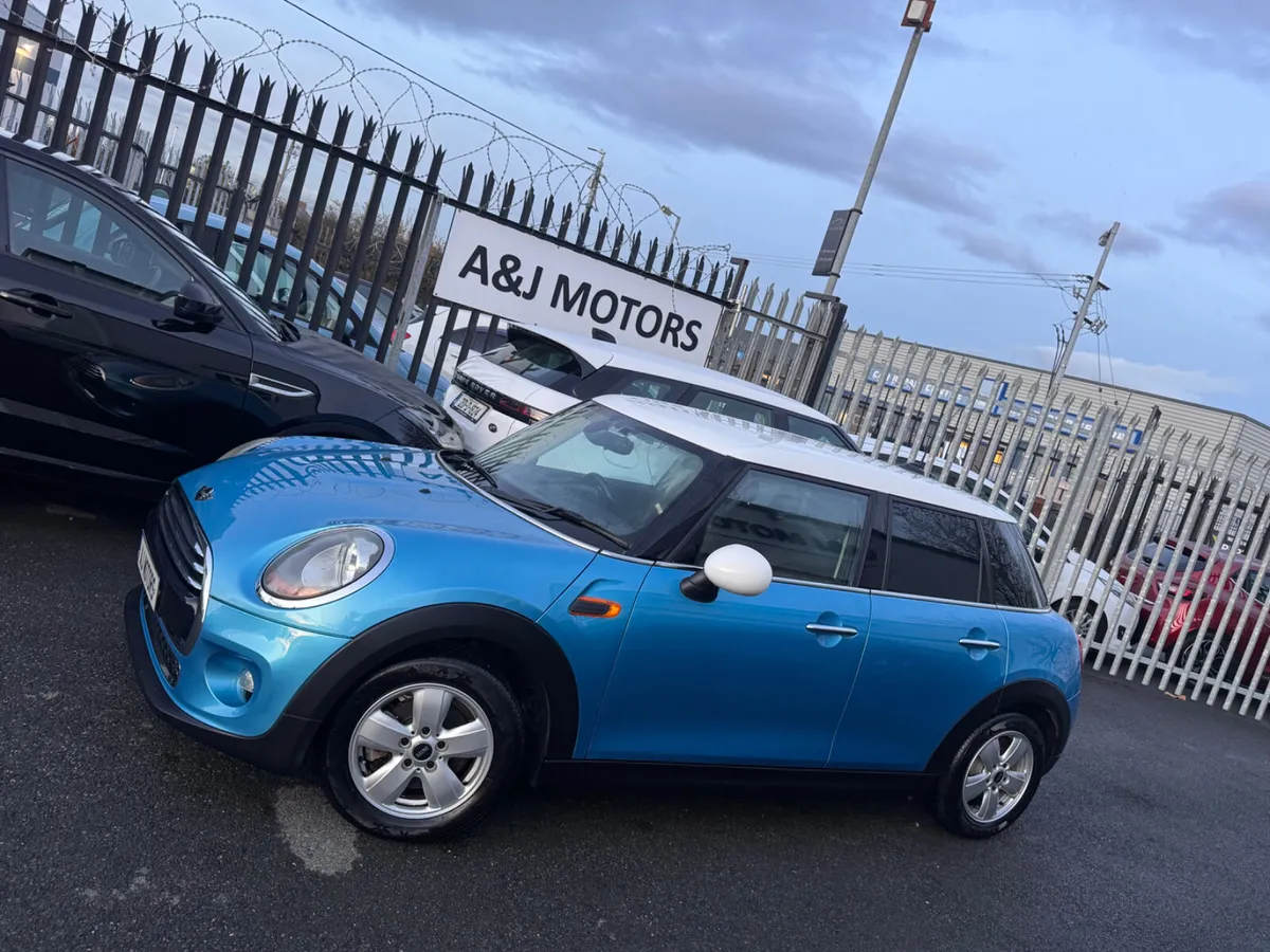 16 MINI COOPER DIESEL AUTOMATIC - Image 2