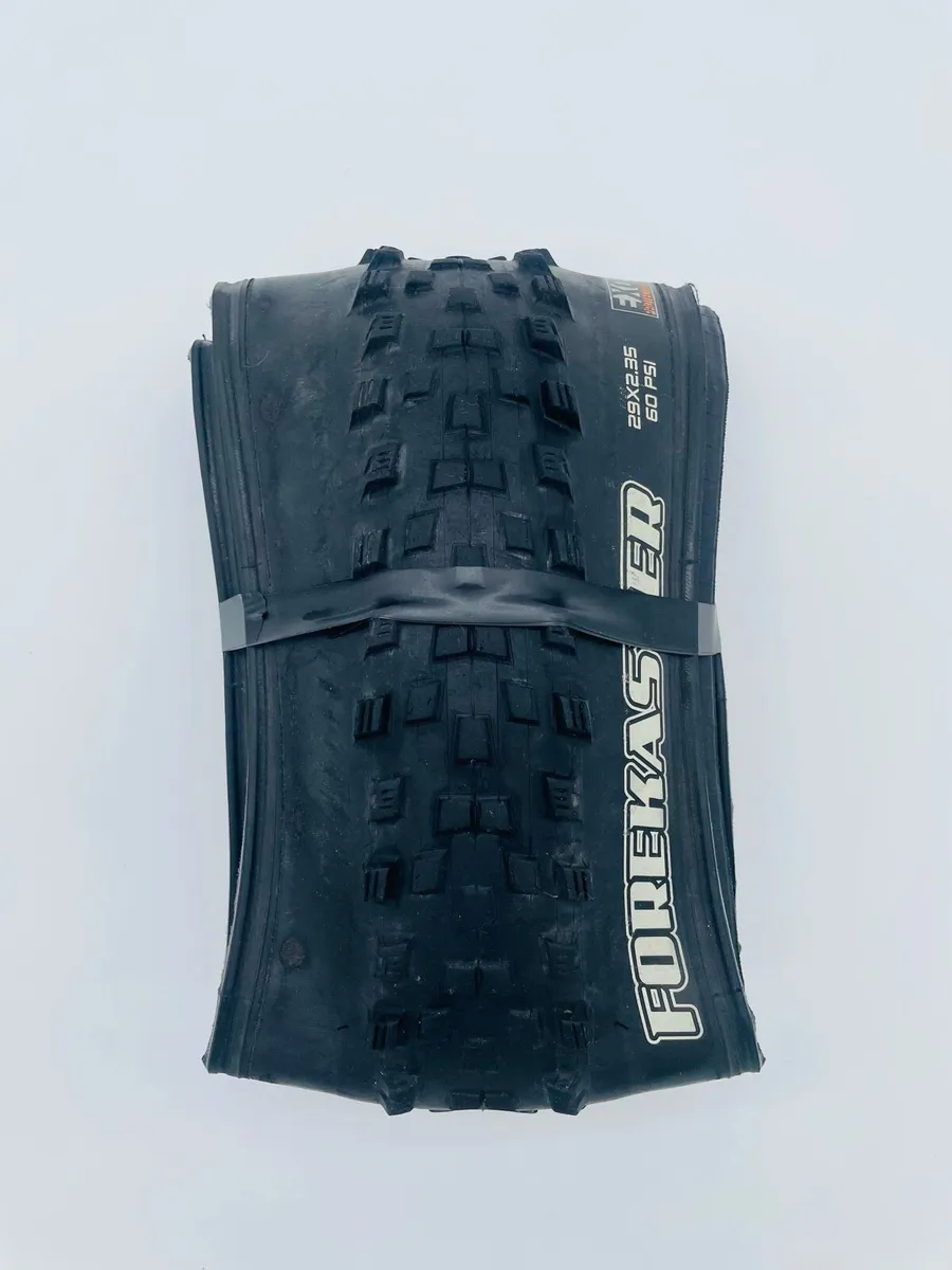 Maxxis Forekaster 29 x 2.35 MTB Tyre - Image 1