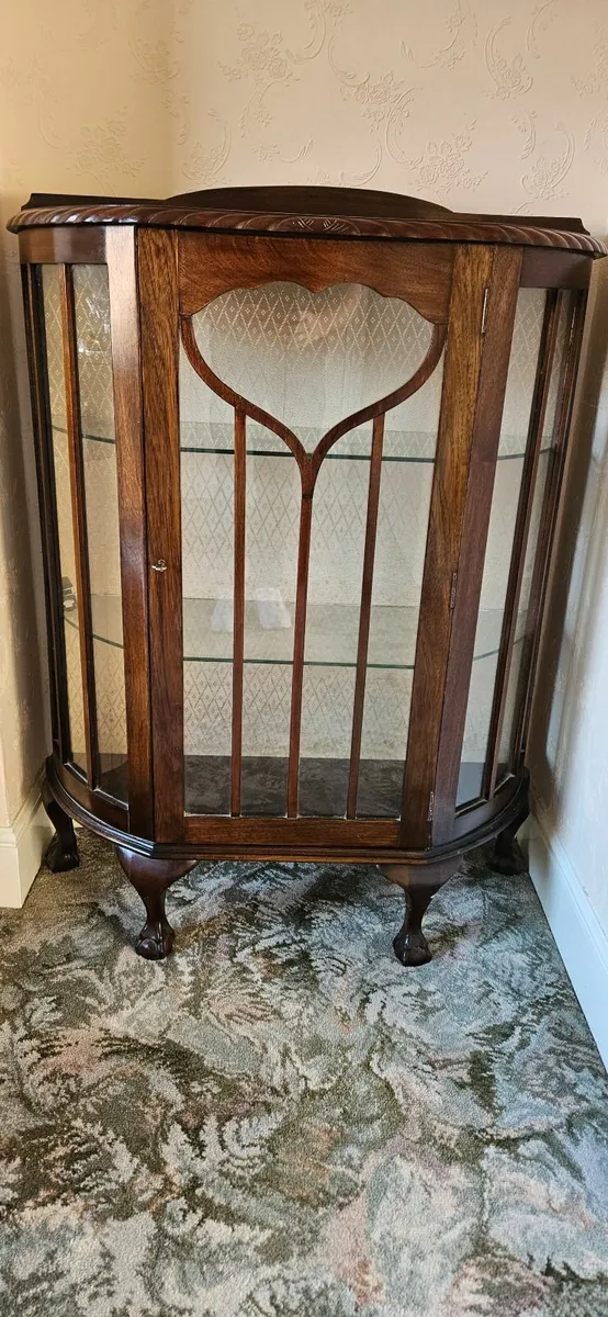 China display cabinet