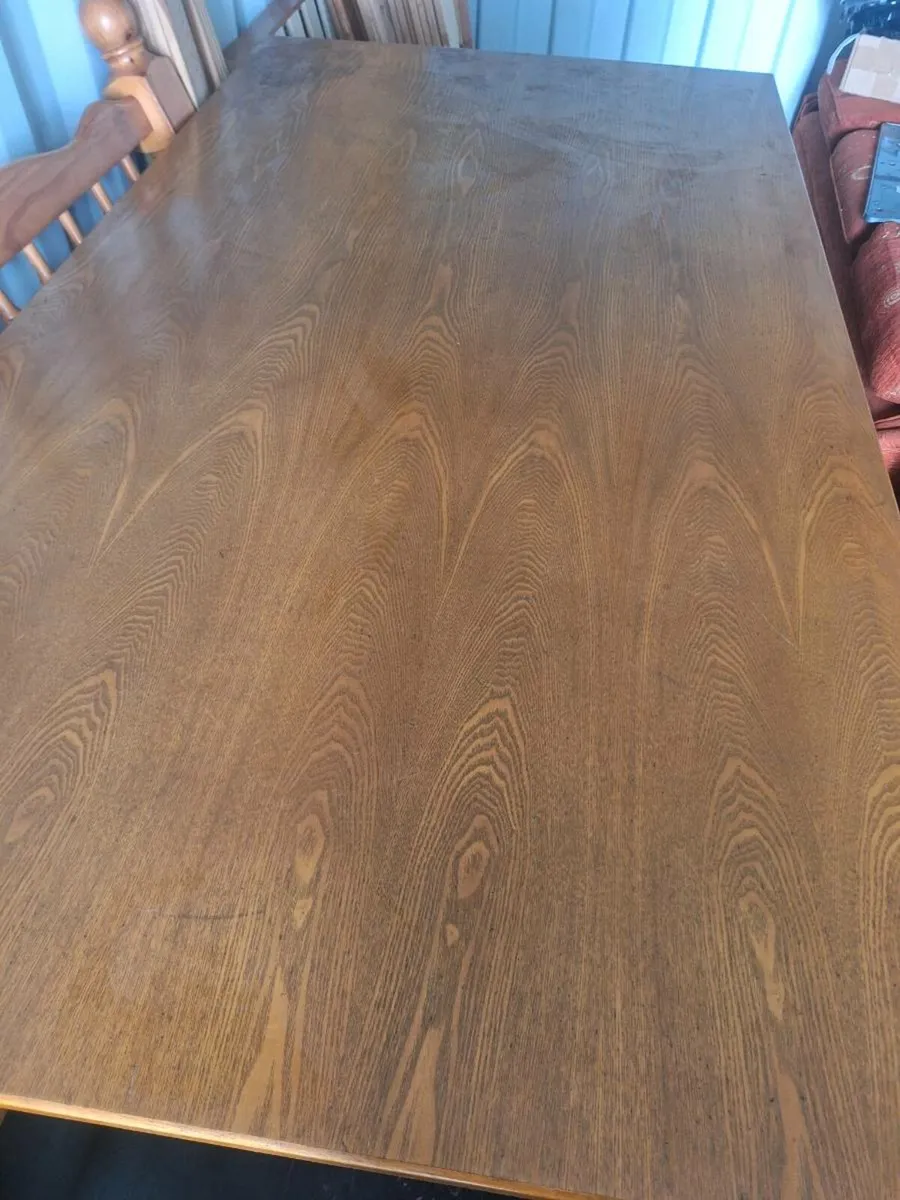 Kitchen table - Image 1