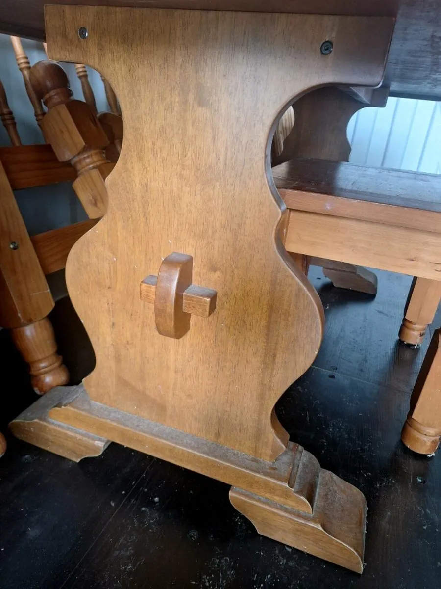 Kitchen table - Image 2