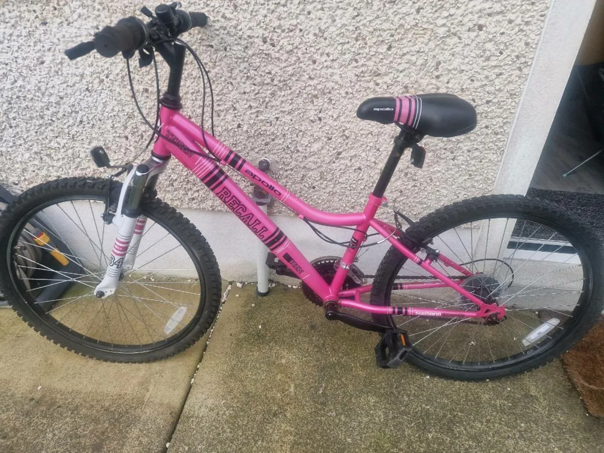 Apollo Recall 18 Speed 24 Inch Girls Bike - Image 1