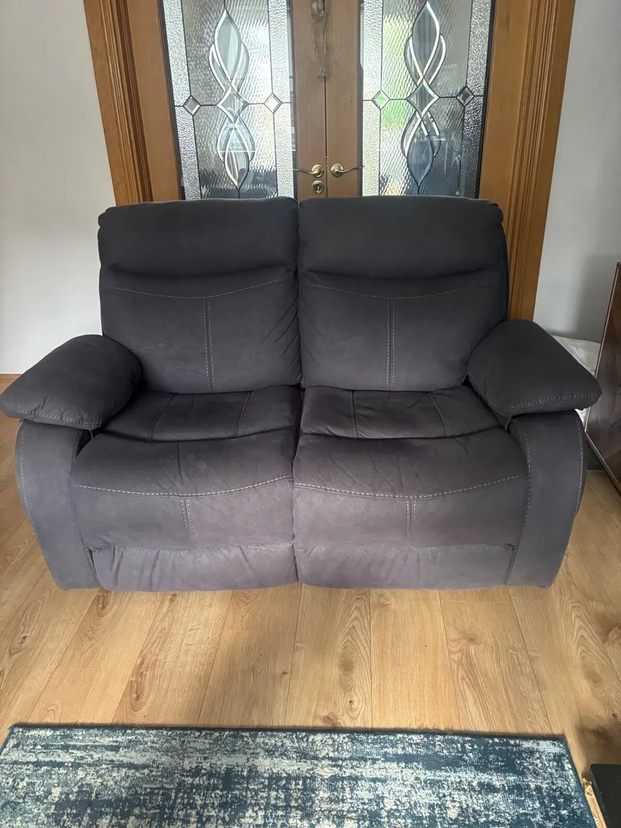3 seater and 2 seater sofa - Image 4