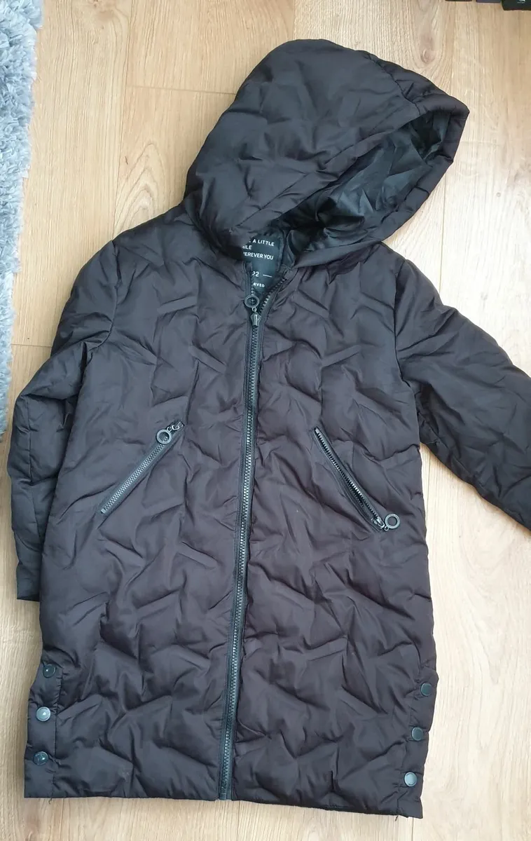 Girls coat - Image 1