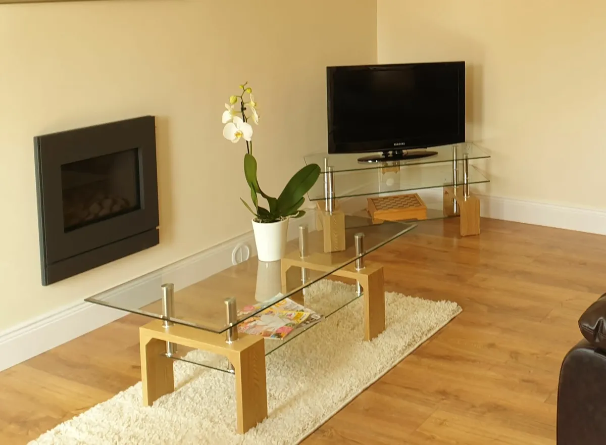 TV Stand  Oak & Glass - Image 1