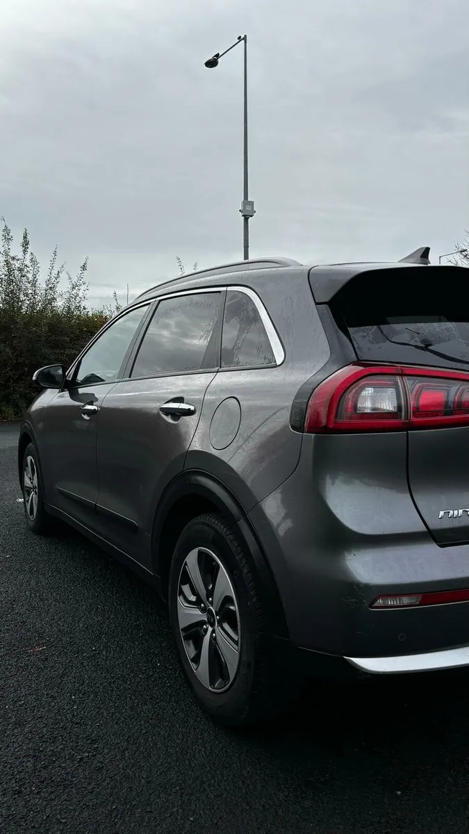 Kia Niro 2017 - Image 4