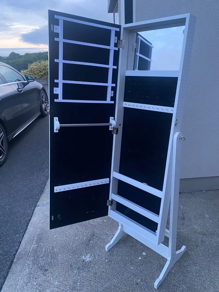 Jewellery Storage Mirror - Image 2