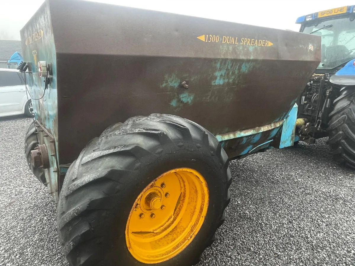West 1300 dual spreader - Image 3