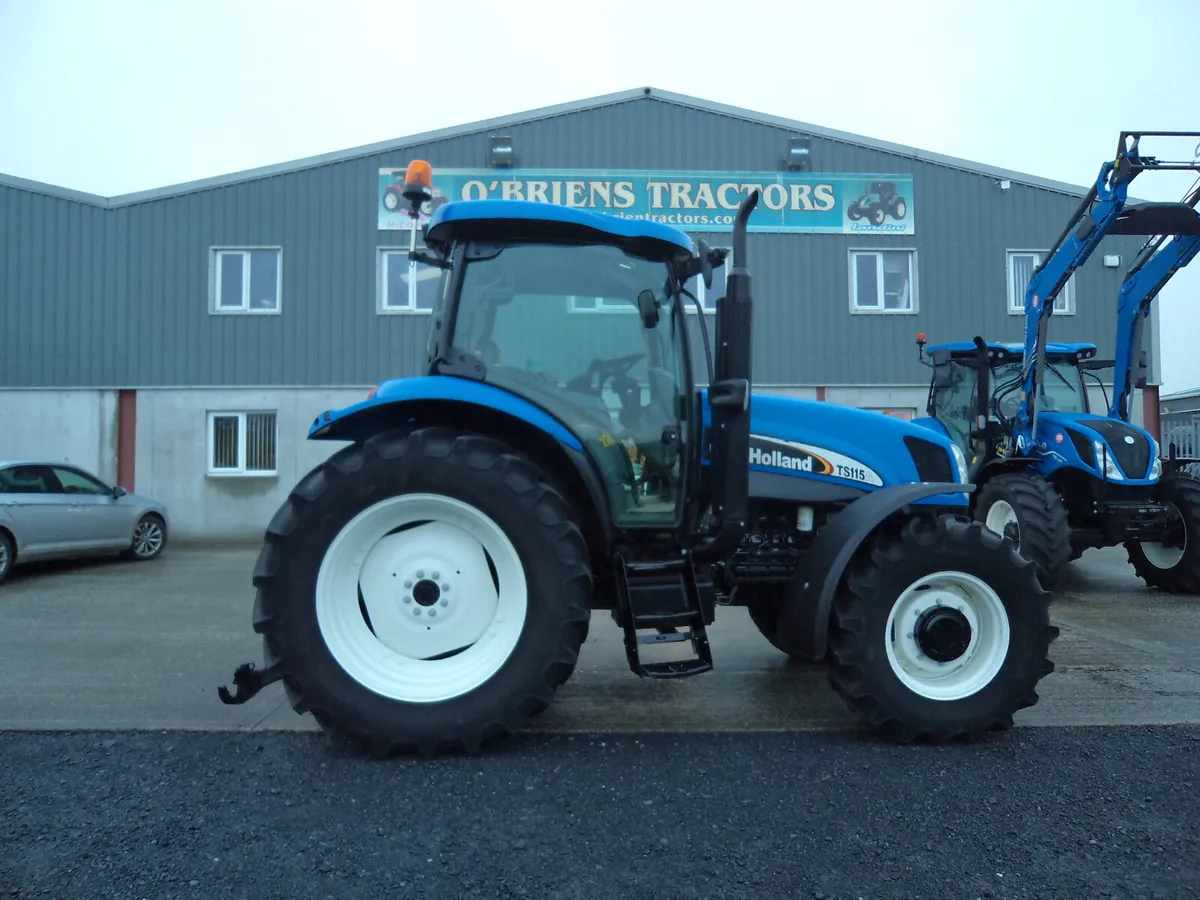 2005 New Holland TS 115 A - Image 1