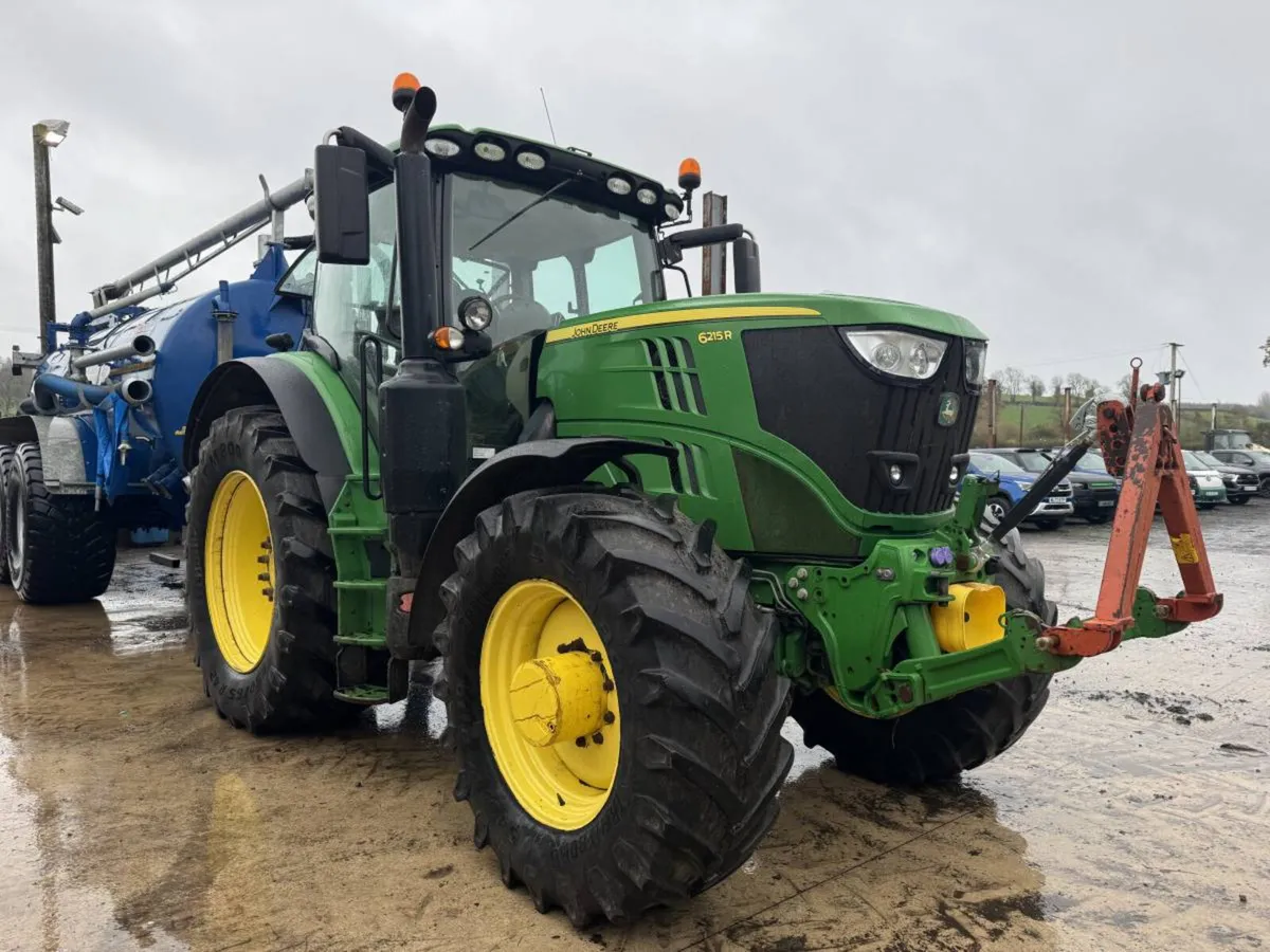 2019 John Deere 6215 R - Image 4