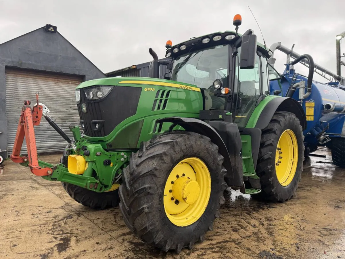 2019 John Deere 6215 R - Image 1